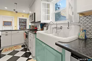 42 Fremont St, Putnam, CT 06260 - Photo 11