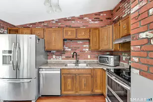 567 Fire St, Montville, CT 06370 - Photo 15
