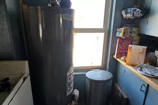 129 Woodstock Ave, Putnam, CT 06260 - Photo 13