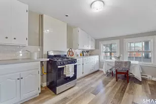 24 Madison St, Hartford, CT 06106 - Photo 7