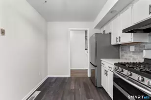 39 Brockton Ct, Beacon Falls, CT 06403 - Photo 5