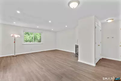 39 Brockton Court #39, Beacon Falls, CT 06403 - Photo 9