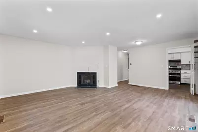 39 Brockton Court #39, Beacon Falls, CT 06403 - Photo 7