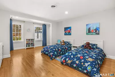 323 Smith Ridge Road, New Canaan, CT 06840 - Photo 23