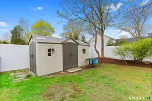 10 Millspaugh Dr, Fairfield, CT 06824 - Photo 37