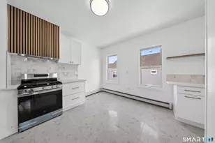 259 Laurel Ave, Bridgeport, CT 06605 - Photo 9