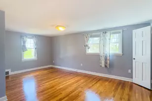 27 Glendale Dr, Waterbury, CT 06708 - Photo 17