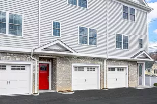 2 Beacon Square, Fairfield, CT 06825 - Photo 3