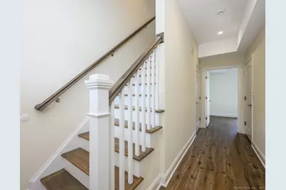 2 Beacon Square #6, Fairfield, CT 06825 - Photo 5