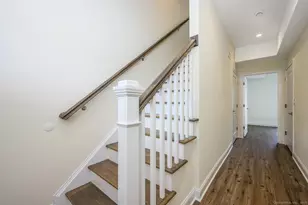 2 Beacon Square, Fairfield, CT 06825 - Photo 5