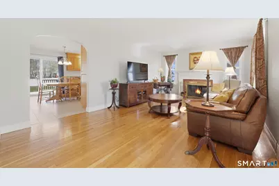 5 Arrowhead Road, Trumbull, CT 06611 - Photo 3