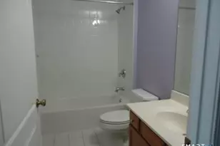 8 Tucker St, Danbury, CT 06810 - Photo 7