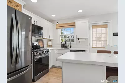 1117 Black Rock Turnpike #1117, Fairfield, CT 06825 - Photo 5