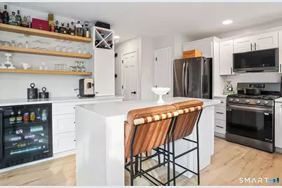 1117 Black Rock Turnpike #1117, Fairfield, CT 06825 - Photo 3