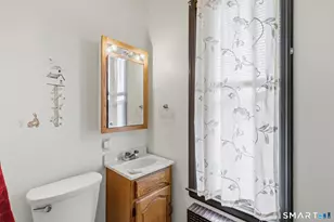 545 Burritt St, New Britain, CT 06053 - Photo 11