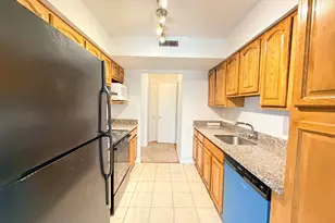 14 Newtown Rd, Danbury, CT 06810 - Photo 3