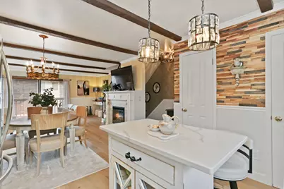 376 Knapps Highway #376, Fairfield, CT 06825 - Photo 5