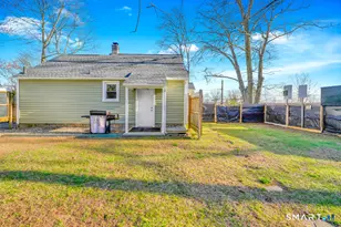 245 Mill Plain Ave, Waterbury, CT 06705 - Photo 7