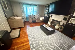 75 Elizabeth Ave, Bloomfield, CT 06002 - Photo 3