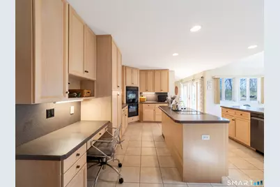 15 Black Pine Ridge, Ridgefield, CT 06877 - Photo 11