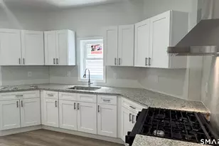 16 Arch St, Waterbury, CT 06710 - Photo 3