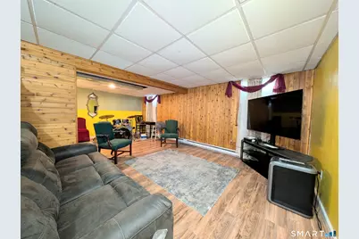 18 Cadbury Place, Naugatuck, CT 06770 - Photo 35