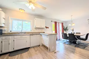 18 Cadbury Pl, Naugatuck, CT 06770 - Photo 17