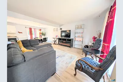 18 Cadbury Place, Naugatuck, CT 06770 - Photo 9