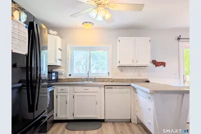 18 Cadbury Place, Naugatuck, CT 06770 - Photo 19