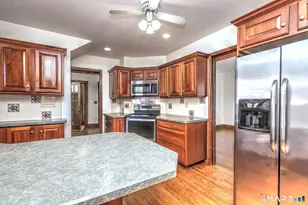 48 Bedford Ave, Hamden, CT 06517 - Photo 19