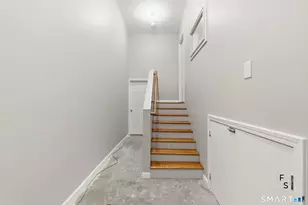 34 Pleasant St, New Britain, CT 06051 - Photo 7