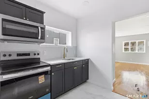 34 Pleasant St, New Britain, CT 06051 - Photo 7