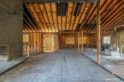 79 Loughran Avenue, Stamford, CT 06902 - Photo 5