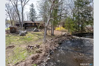 79 Loughran Avenue, Stamford, CT 06902 - Photo 23