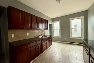 72 Burton St, Waterbury, CT 06704 - Photo 3