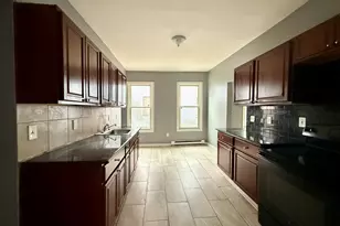 72 Burton St, Waterbury, CT 06704 - Photo 5