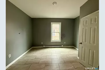 72 Burton Street, Waterbury, CT 06704 - Photo 9