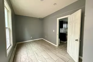 72 Burton St, Waterbury, CT 06704 - Photo 13