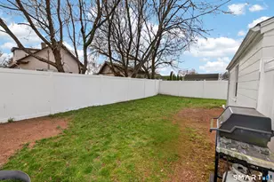 65 Elm St, East Haven, CT 06512 - Photo 3