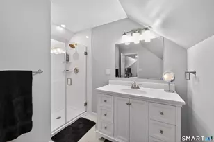 65 Elm St, East Haven, CT 06512 - Photo 35