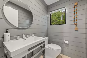 200 Hillspoint Rd, Westport, CT 06880 - Photo 19