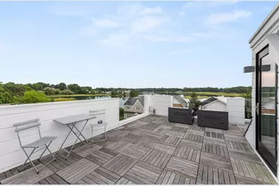 200 Hillspoint Road, Westport, CT 06880 - Photo 31