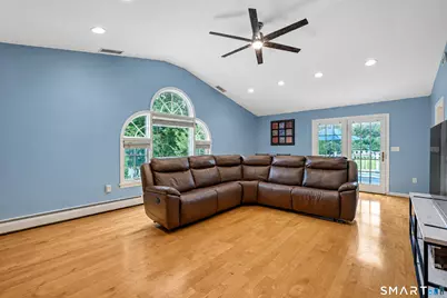 31 Stone Hedge Drive, North Haven, CT 06473 - Photo 13