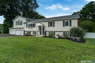 31 Stone Hedge Dr, North Haven, CT 06473 - Photo 3