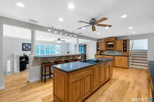 31 Stone Hedge Dr, North Haven, CT 06473 - Photo 11