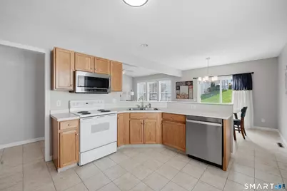 17 Heather Lane #17, Suffield, CT 06078 - Photo 3