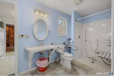 71 South Washington Avenue, East Lyme, CT 06357 - Photo 17