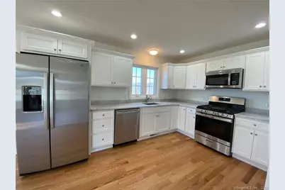 47 Rowland Farm Road #28, Oxford, CT 06478 - Photo 5