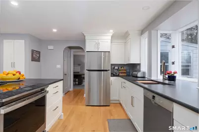 14 Giles Street, Hamden, CT 06517 - Photo 5