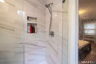 14 Giles St, Hamden, CT 06517 - Photo 17